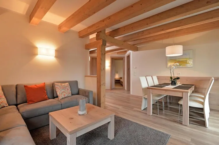 Mansardenwohnung-75m Mansardenwohnung-75m